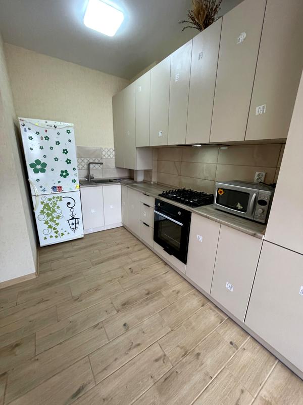 Spacious 1-bedroom apartment in Comfortable Town residential complex
