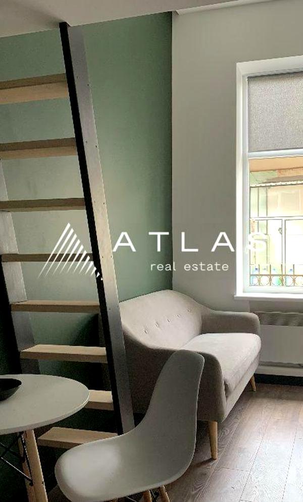 Smart Apartment on Krekhivska Street with Full Amenities