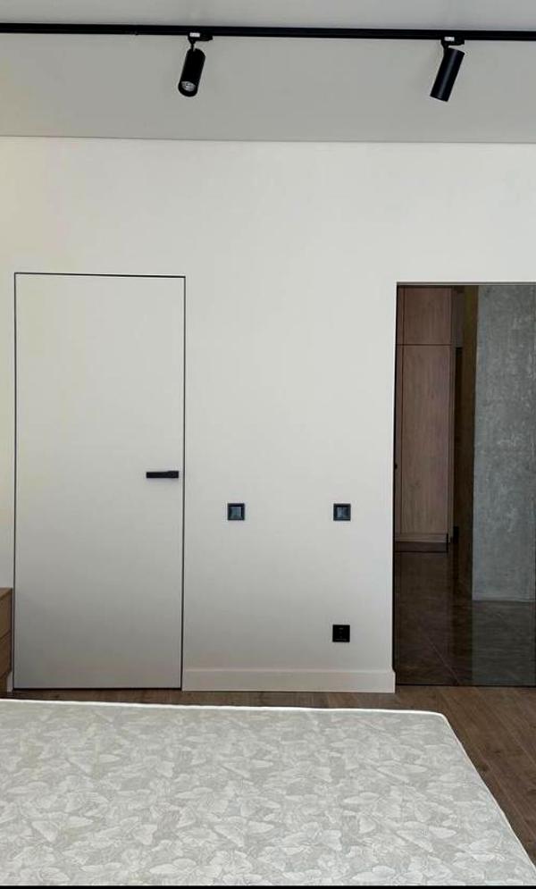 Stylish Panoramic Apartment with Dnieper View in Novopecherska Tower