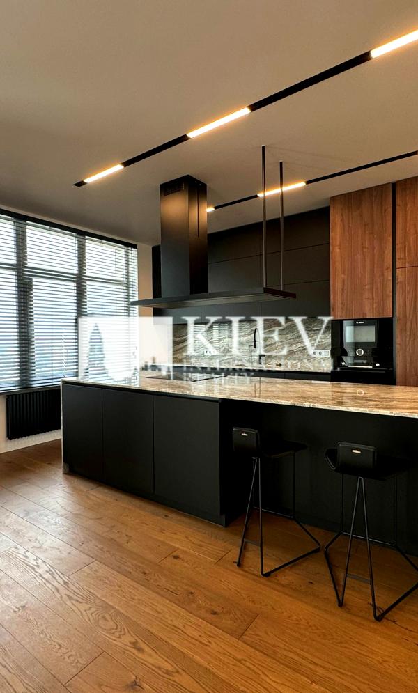 Luxury Duplex Penthouse with Panoramic Dnipro View in Novopecherski Lipki Complex