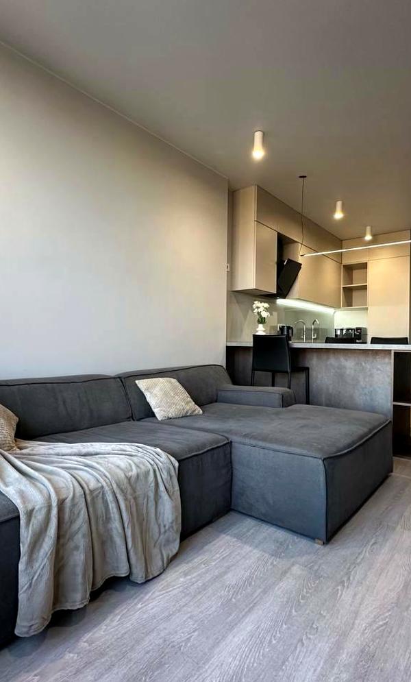 1-Bedroom Apartment with Kitchen-Living Room in Victory V Complex