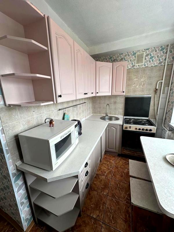 Spacious 3-Room Apartment in Kyiv City Center