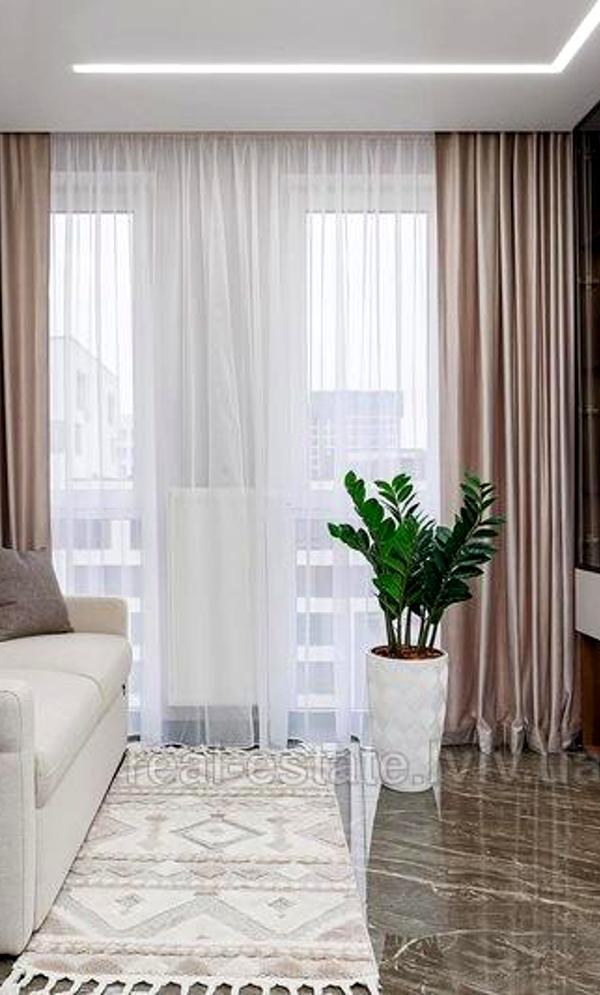 Designer Renovated Apartment with Floor Heating