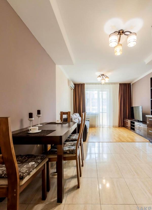 1-bedroom apartment in Cosmopolitan Complex, Degtyarivska Street