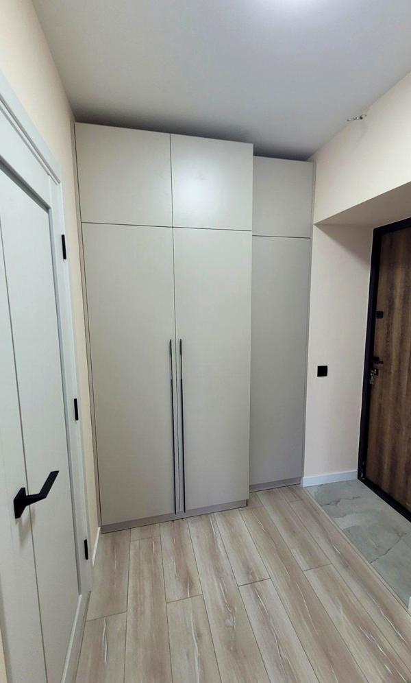 2-Room Apartment in West Towers - Sunny and Warm with Great View