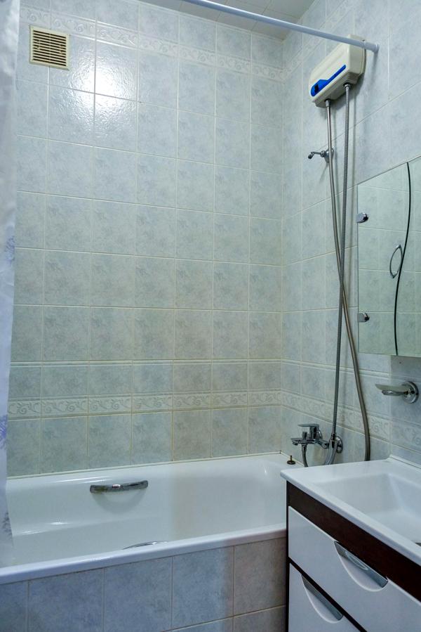 3-Bedroom Apartment on Kruglouniversitetskaya Street