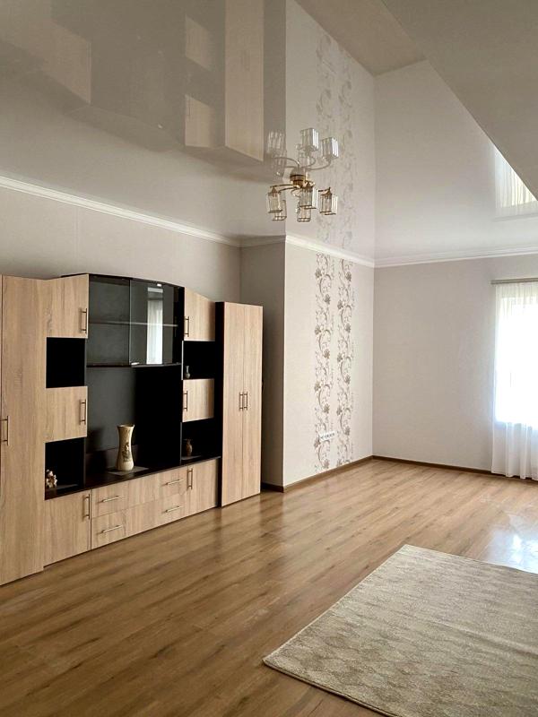 2-Room Apartment in Prestigious Prestige Hall Complex, Podil Area, Near Kontraktova Square