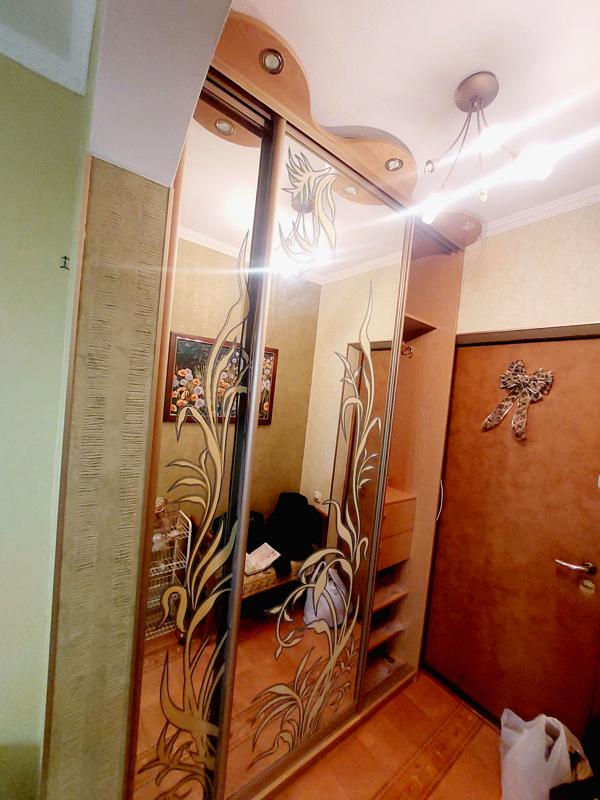 3-Room Apartment with Dnipro River View near Heroiv Dnipra Metro