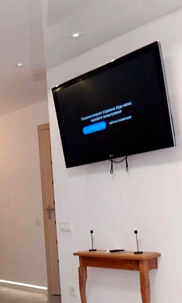 One-bedroom apartment recently renovated near public transport