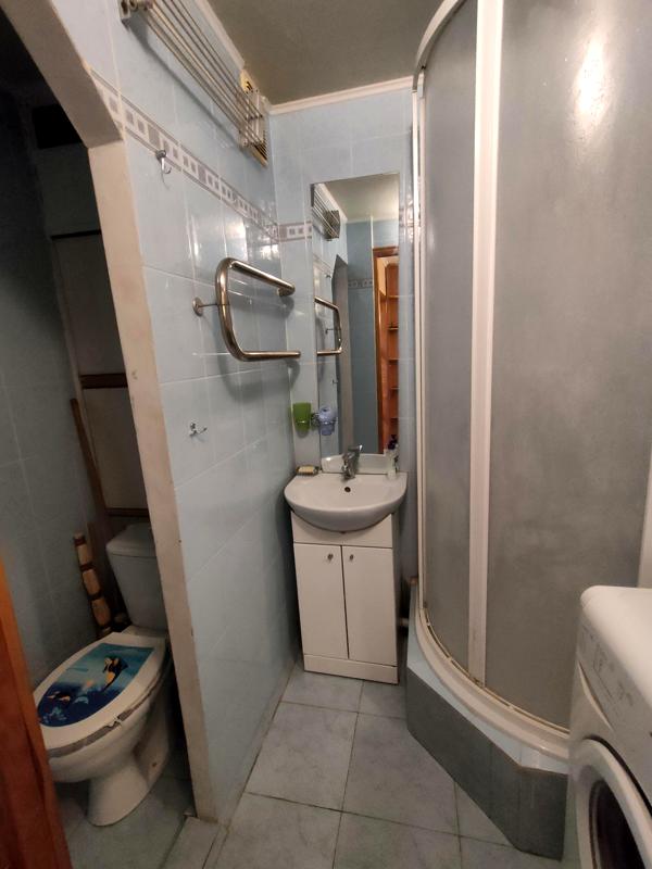 1-room apartment near Nyvky metro, pet-friendly