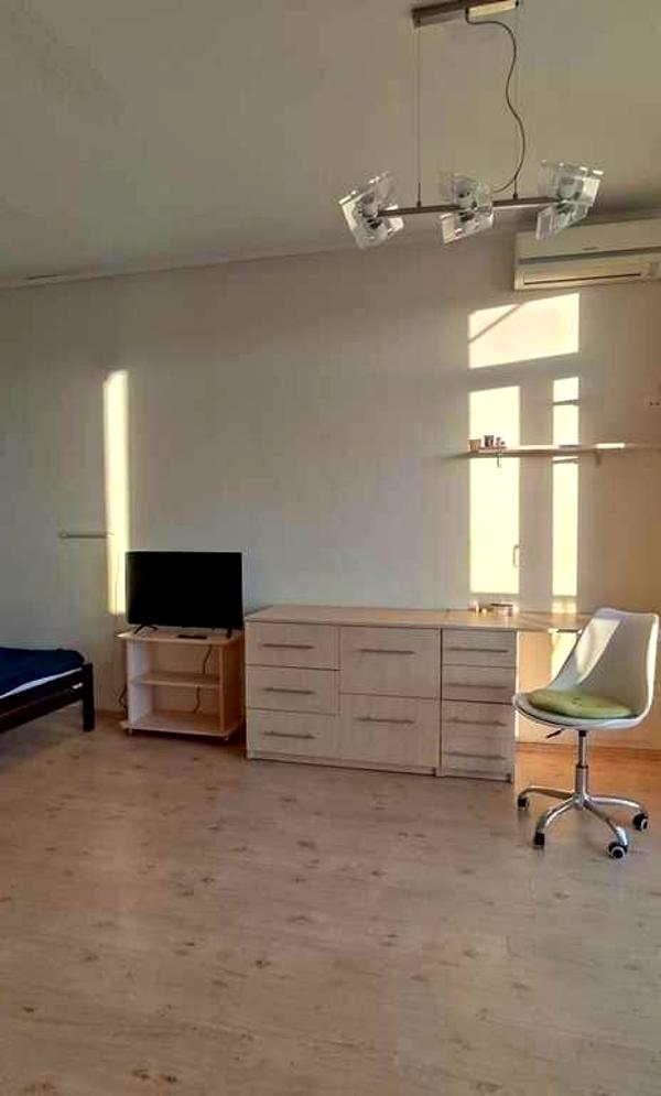 1-Bedroom Studio Apartment near Lukyanivska Metro