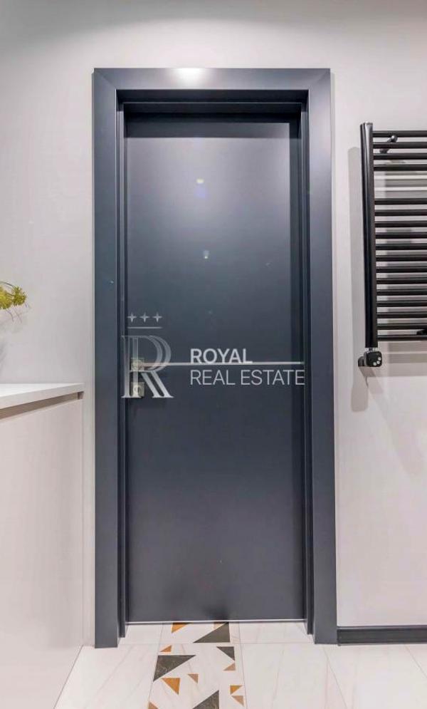 Smart 1-bedroom apartment in Syretski Sady residential complex