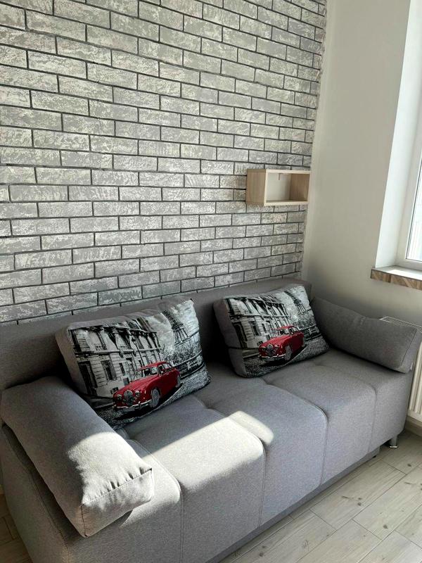 1-Bedroom Apartment at Aquarelle-3 Complex, Pishonivska Street