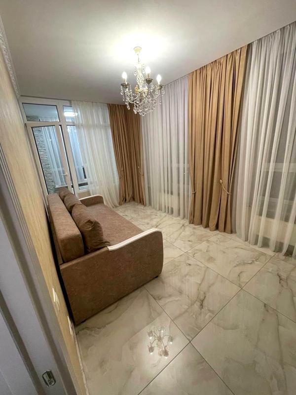 3-Bedroom Apartment in Svitlo Park Residential Complex