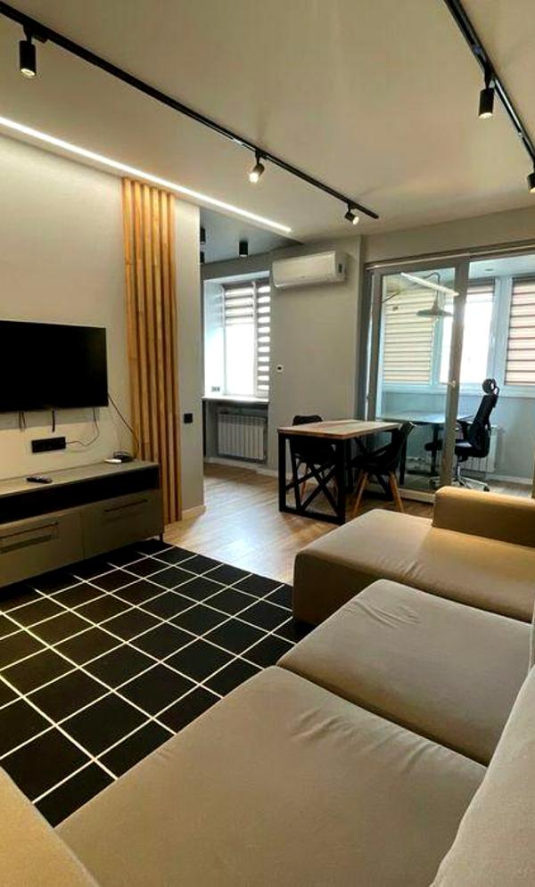 2-Bedroom Apartment near Beresteiska Metro with Modern Design