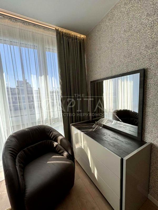 3-Room Apartment in Hoffmann House, Kyiv - Premium Urban Living
