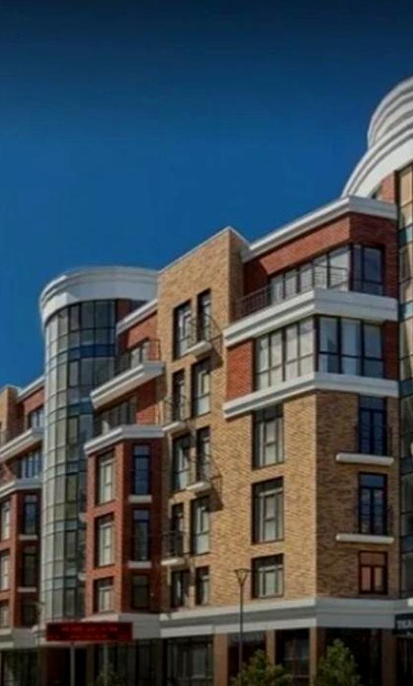 Spacious 4-Bedroom Apartment in Modern Clubhouse