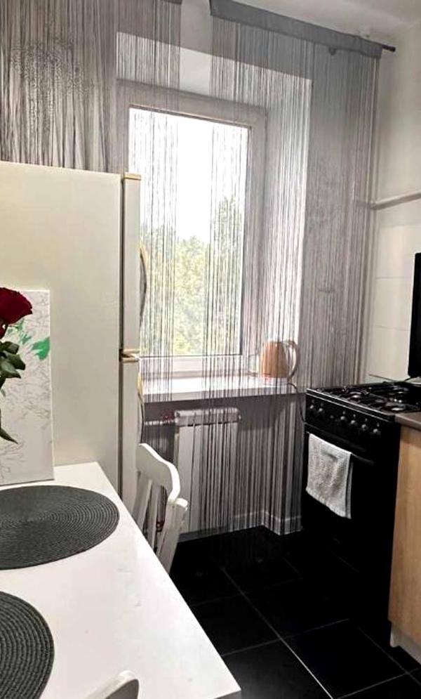 Cozy 1-Room Apartment near Dorohozhychi Metro with Park View