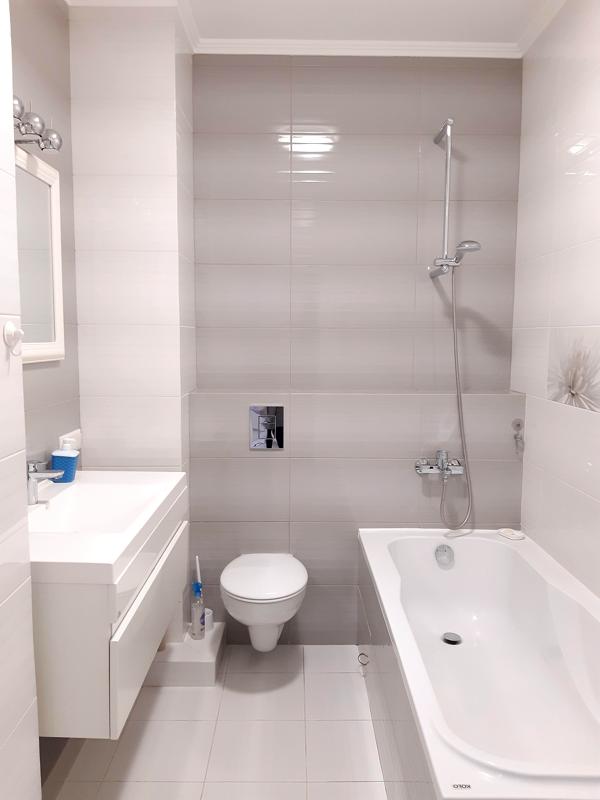 Stylish Studio Apartment in Central Location with Balcony