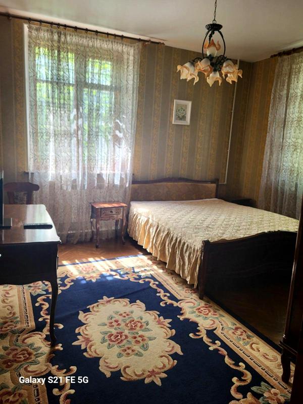 2-Room Apartment on 7th Line of Bolshoy Fontana, Stalinka-style Building