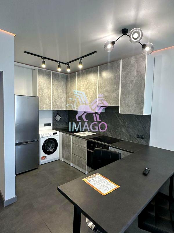 Euro-style One-Bedroom Apartment in Varshavsky Complex