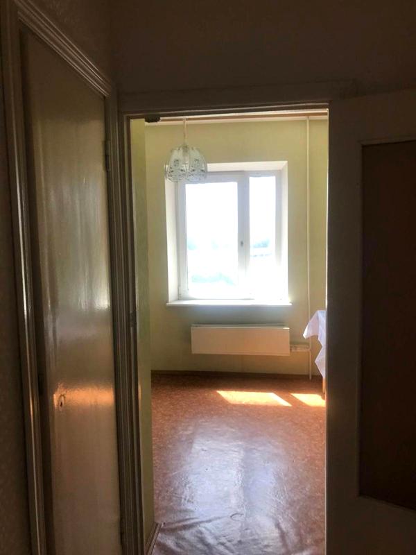 Cozy 1-Bedroom Apartment on Nataliyi Uzhviy Street, Vynohrader District