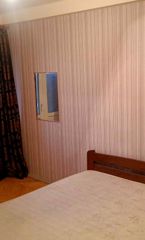 3-Room Apartment near Kyiv National University of Construction and Architecture