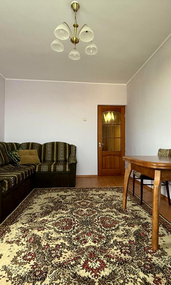2-Room Apartment with Separate Rooms and Balcony