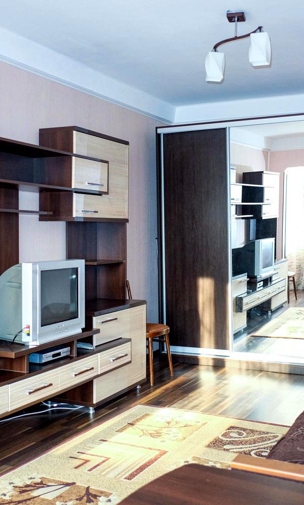 1-bedroom apartment near Pecherska metro, well-equipped