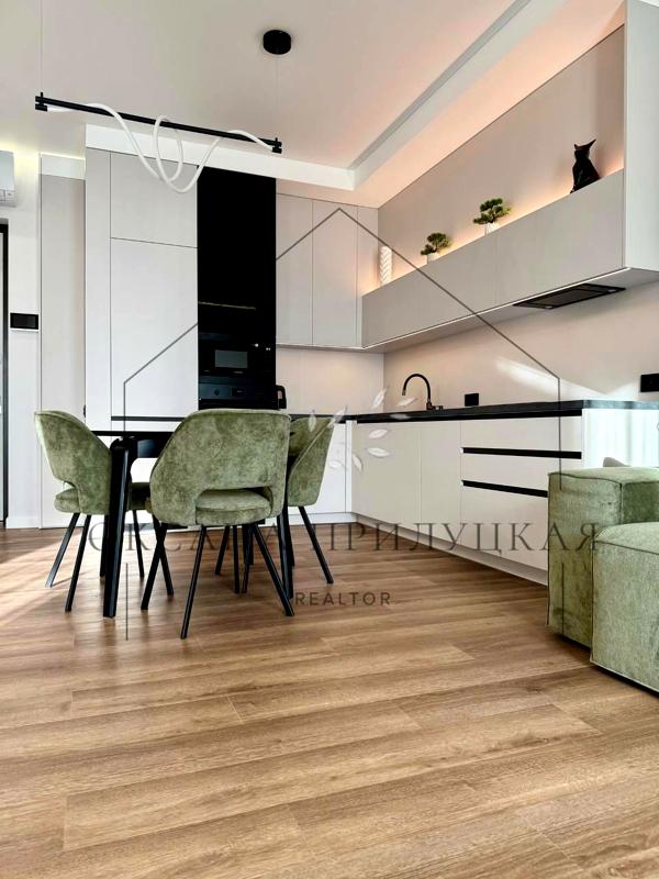 2-Room Apartment in Mozart Residential Complex, City Center