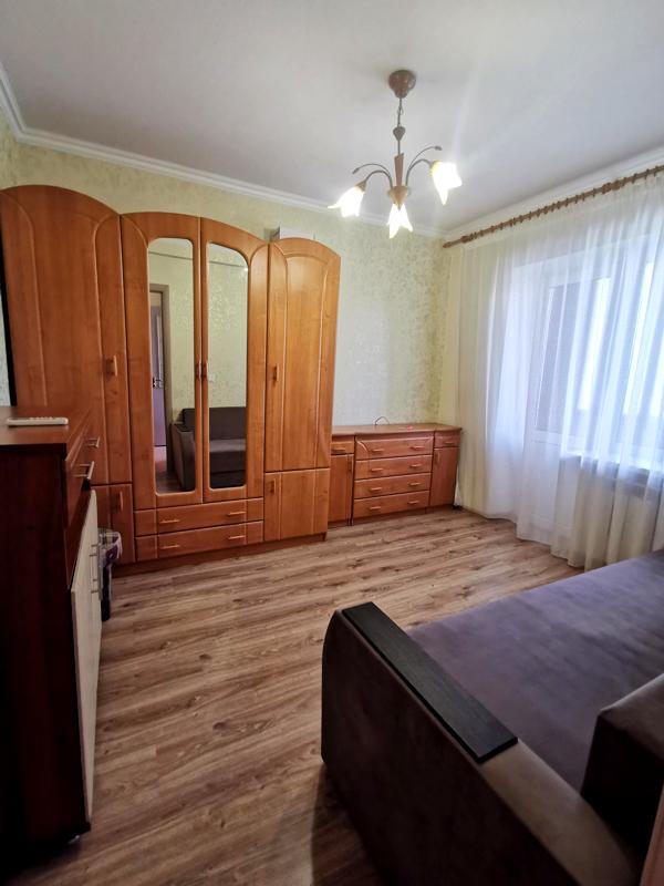 1-bedroom apartment near Obolon metro, well-furnished with amenities