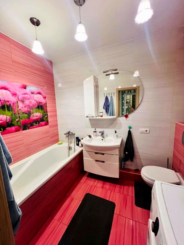3-Room Apartment with Premium Location and Amenities
