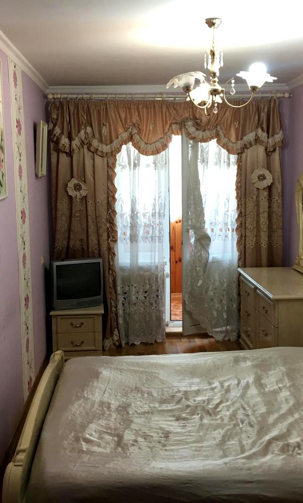 Two-room apartment in Svyatoshinsky district, Yuzhnaya Borshchagovka