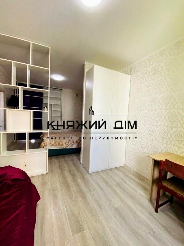 1-Bedroom Apartment in Tradytsiia Complex near Poznyaky Metro
