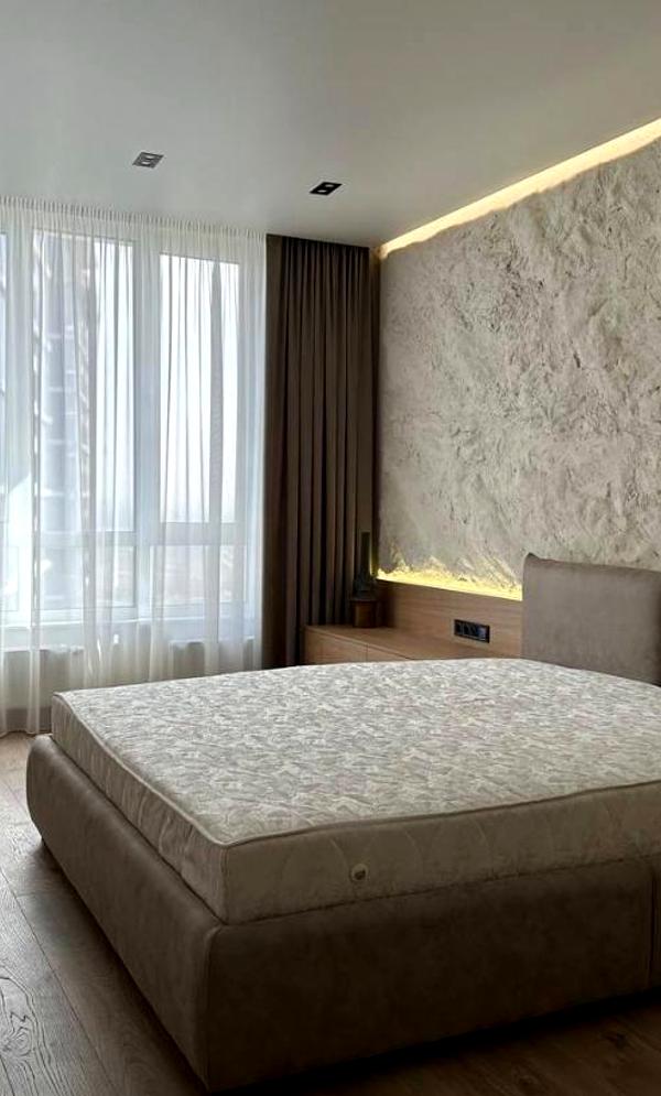 Stylish Panoramic Apartment with Dnieper View in Novopecherska Tower