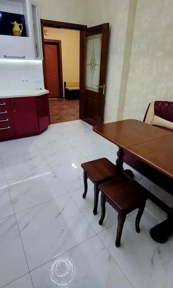 Spacious 54m² Apartment near Vasylkivska Metro