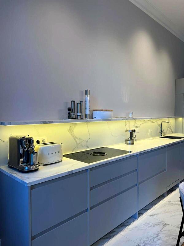 Modern City Center Apartment with Two Bedrooms