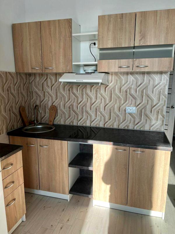 1-Bedroom Apartment at Aquarelle-3 Complex, Pishonivska Street