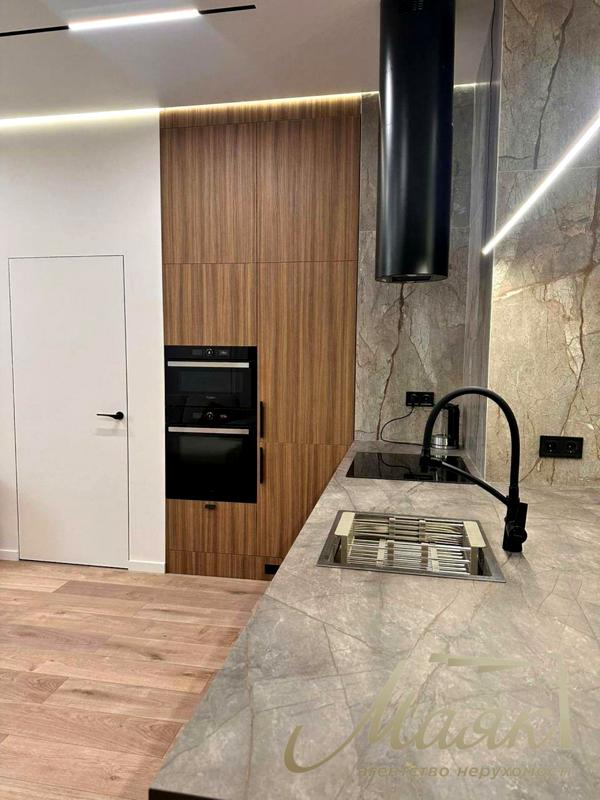 Stylish 2-Room Apartment in Delmar Complex, Pechersk District