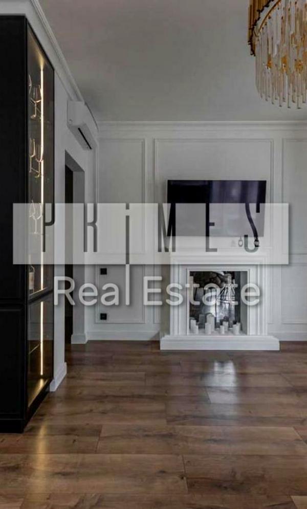 Luxury Apartment in French Quarter 2 Residential Complex, Pechersk District