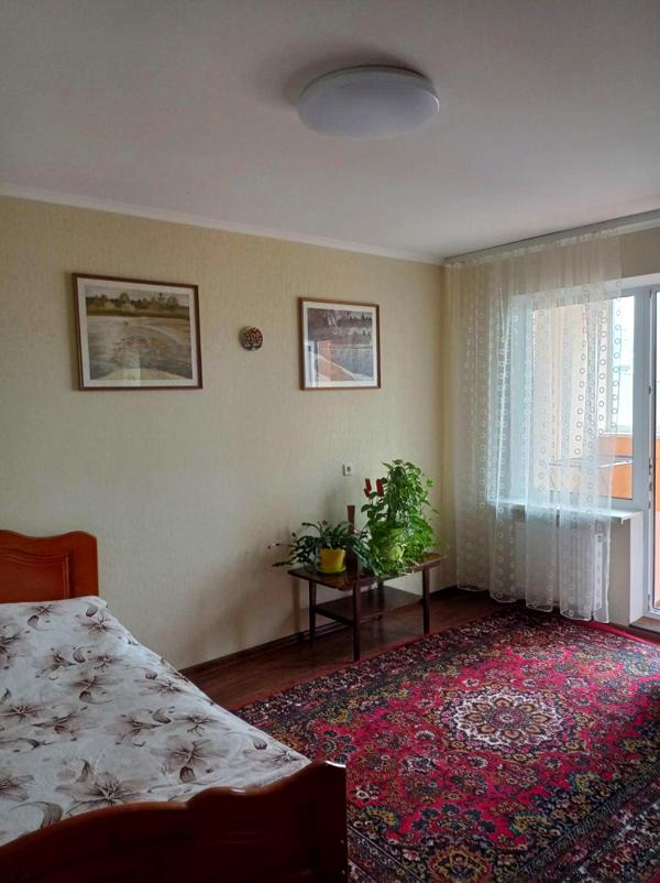 Bright and Cozy 1-Bedroom Apartment in Troieshchyna, Kyiv