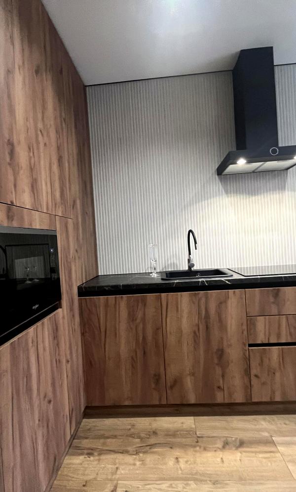 Modern 1-bedroom apartment with stylish design and full amenities