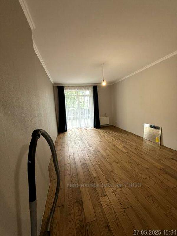 4-Room Apartment with Large Terrace in Lviv