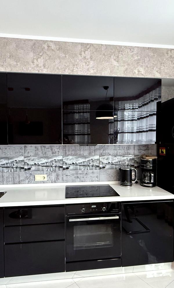 Spacious 2-bedroom apartment near Osokorkы metro with panoramic view