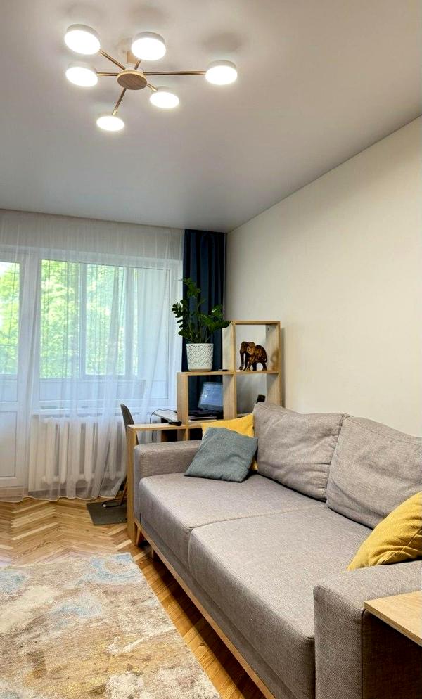 3-Room Apartment on Naukova Street, Fully Furnished