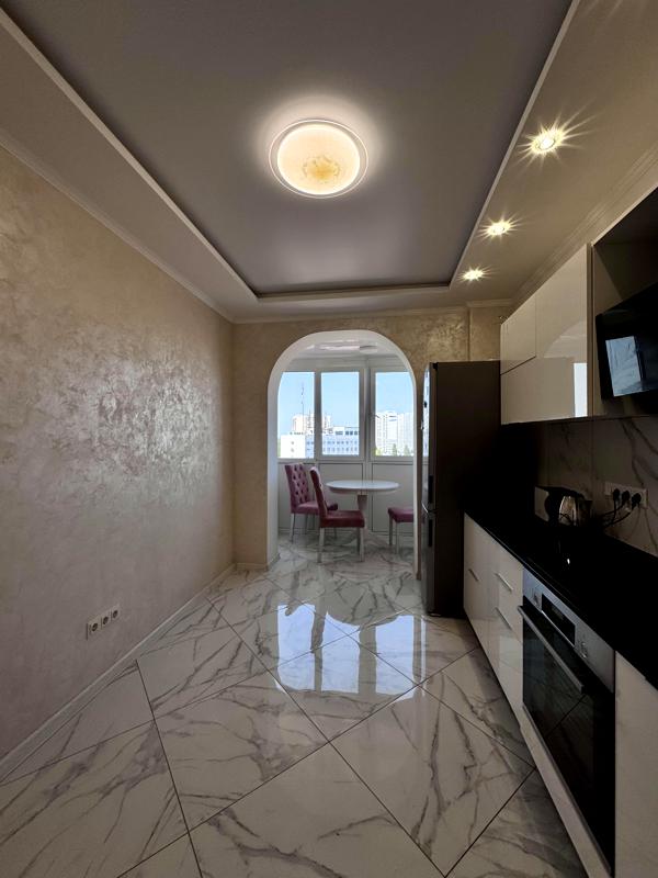 Two separate rooms in new Kontinient Complex, Odessa