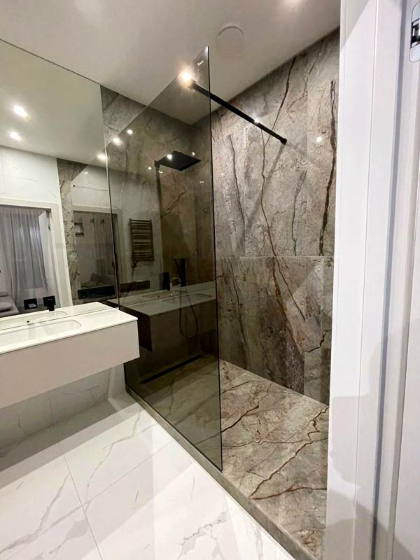 3-Room Apartment in Geneva Complex with Designer Interior