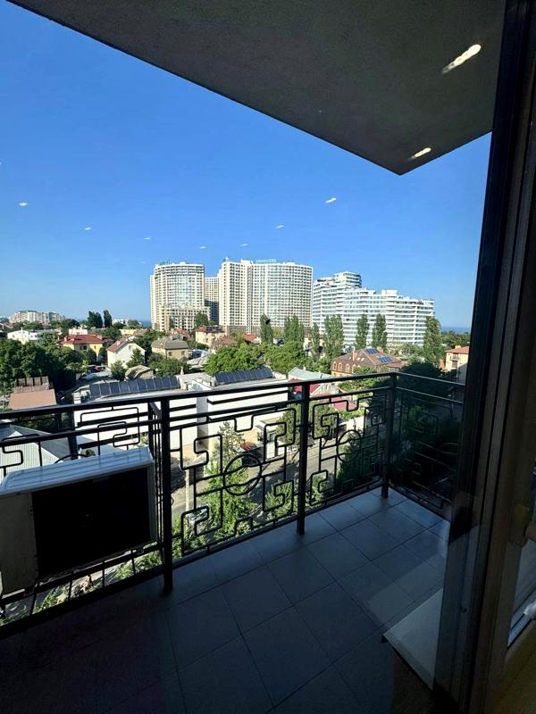 Sea View Apartment in 35 Pearl Complex, 8th Station of Big Fountain