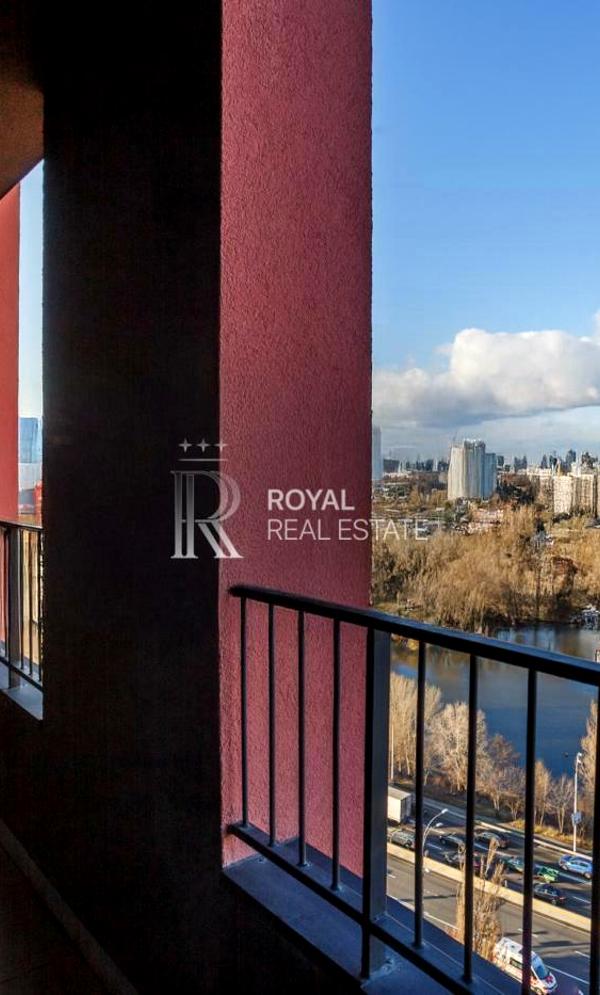 Stylish 42m² Apartment in DOCK 32 Complex near Podol