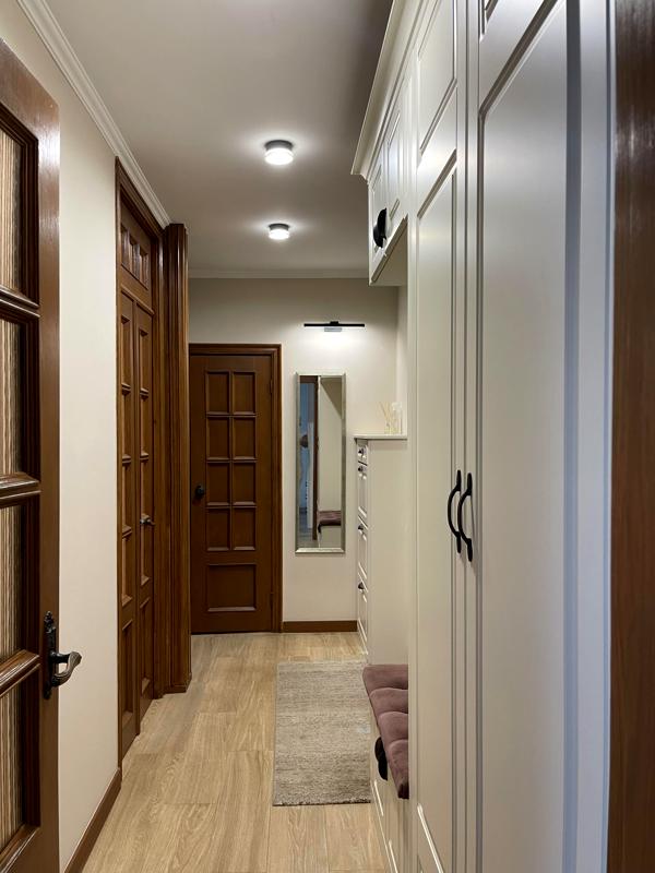 Two-room apartment in Obolon with modern furnishings near shopping center